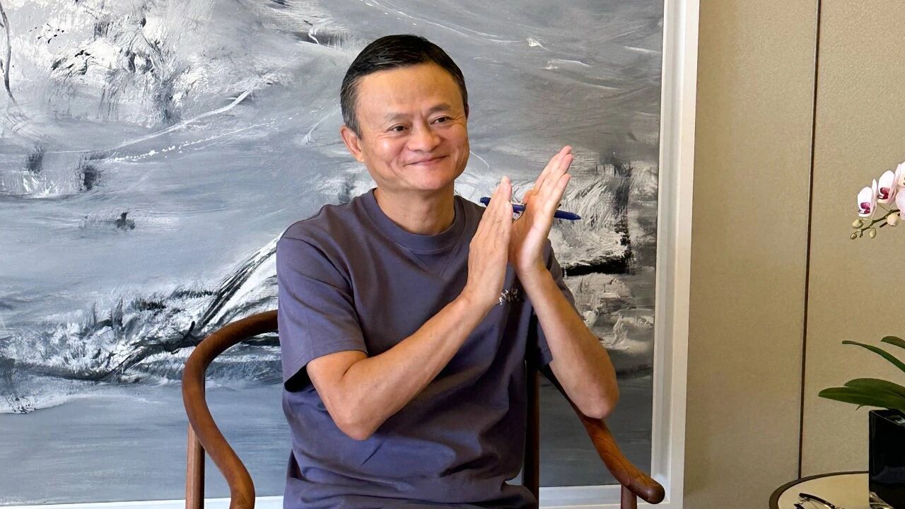 【#马云现身阿里千问春节项目组# 】2月4日晚间，阿里员工在社交媒体爆料，阿里巴