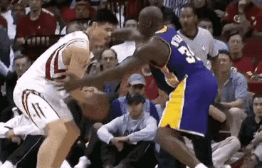 巅峰姚明有多强？奥尼尔来了，也表示直摇头[机智]无奈啊！
#NBA那点事# #n