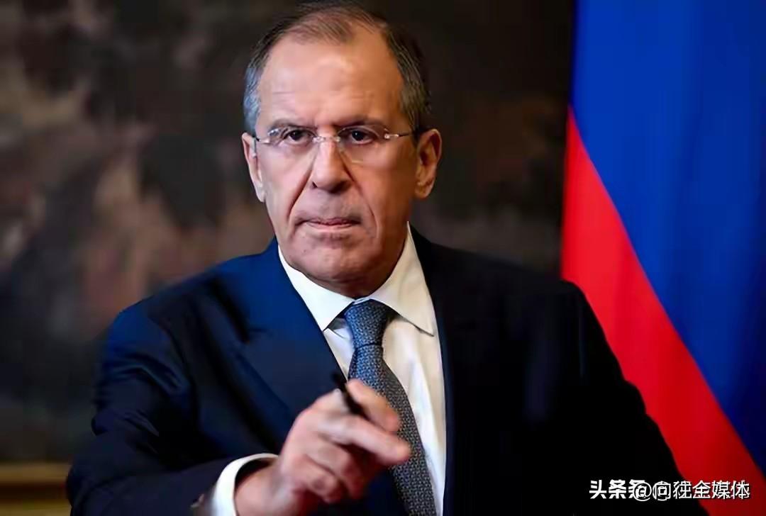 拉夫罗夫重磅警告！放弃对西方幻想，否则美国将在俄领土当家做主
 
俄罗斯外长拉夫