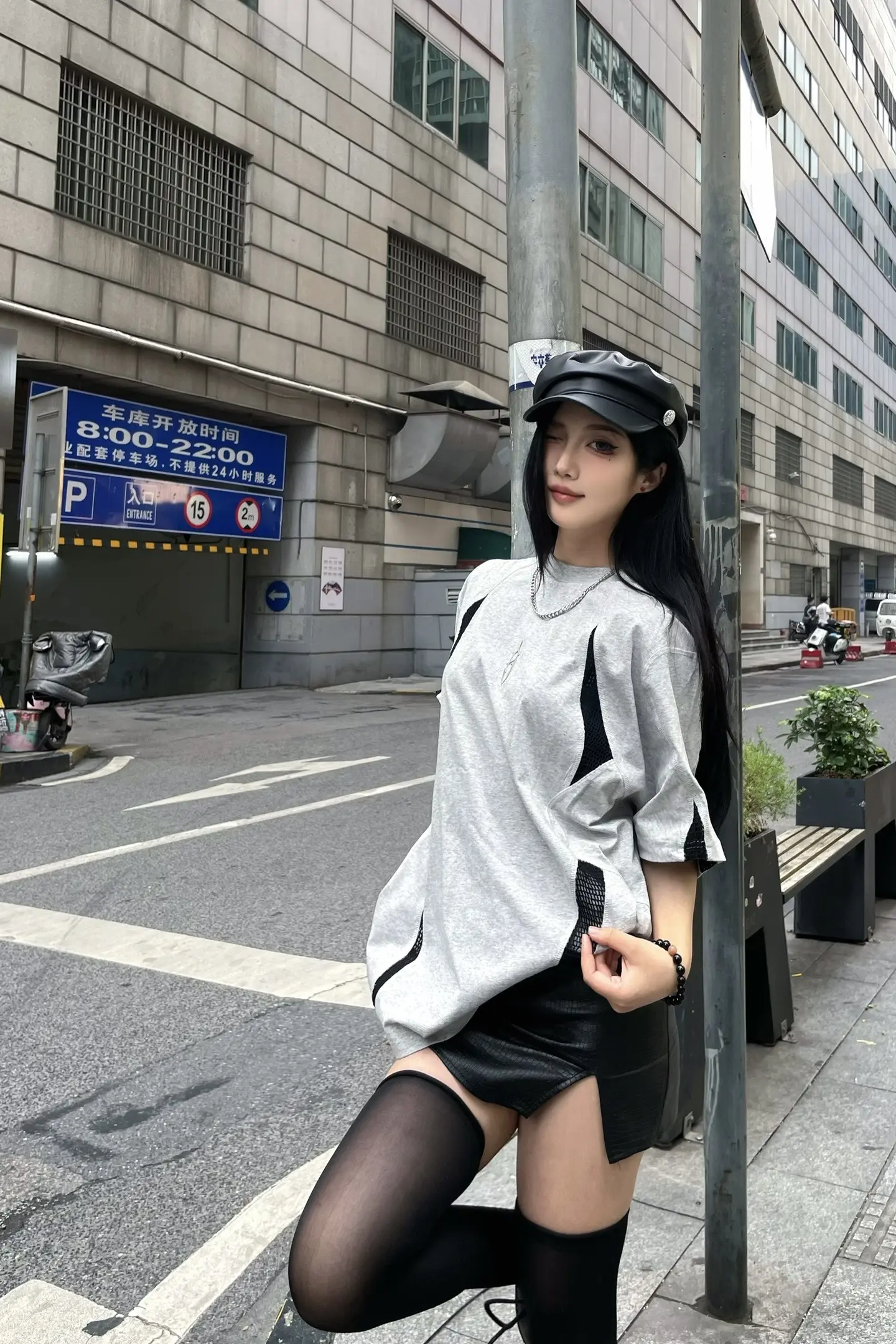 以前喜欢装13不回消息 现在好了 聊天窗口只剩微信运动了