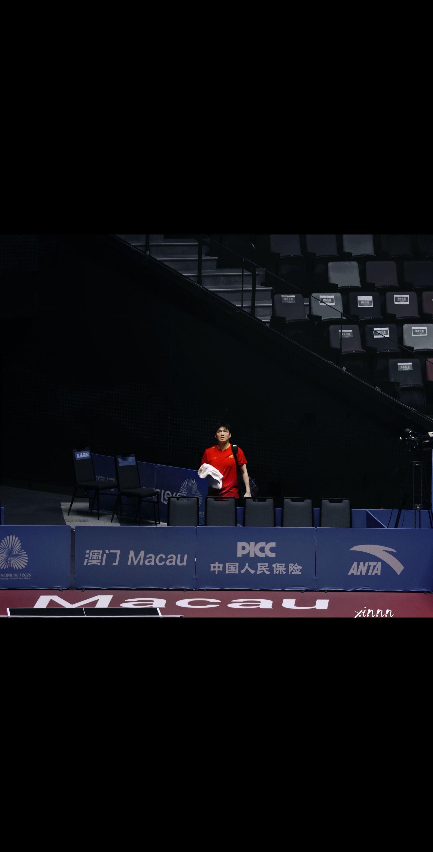 无声三幕，启之，帧帧皆有千钧声。 