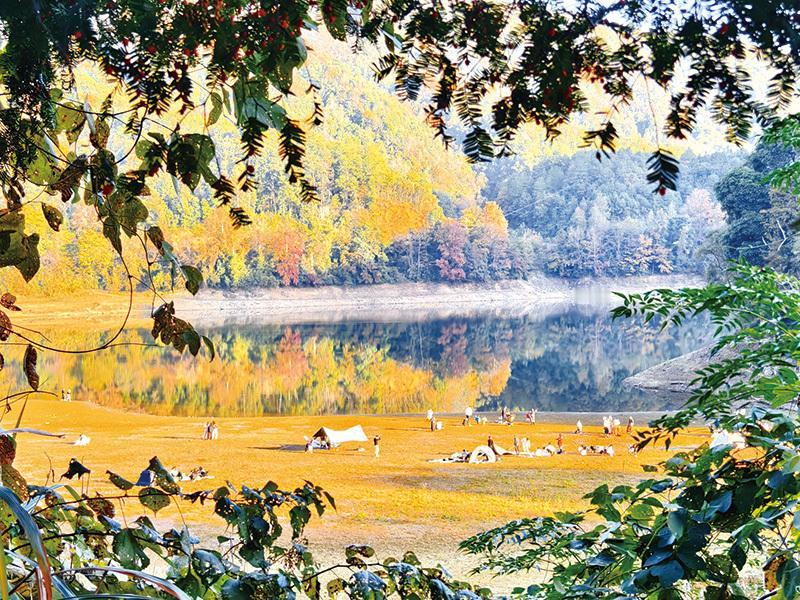 读《近思录》2.81　

德不胜气，性命于气；德胜其气，性命于德。穷理尽性，则性