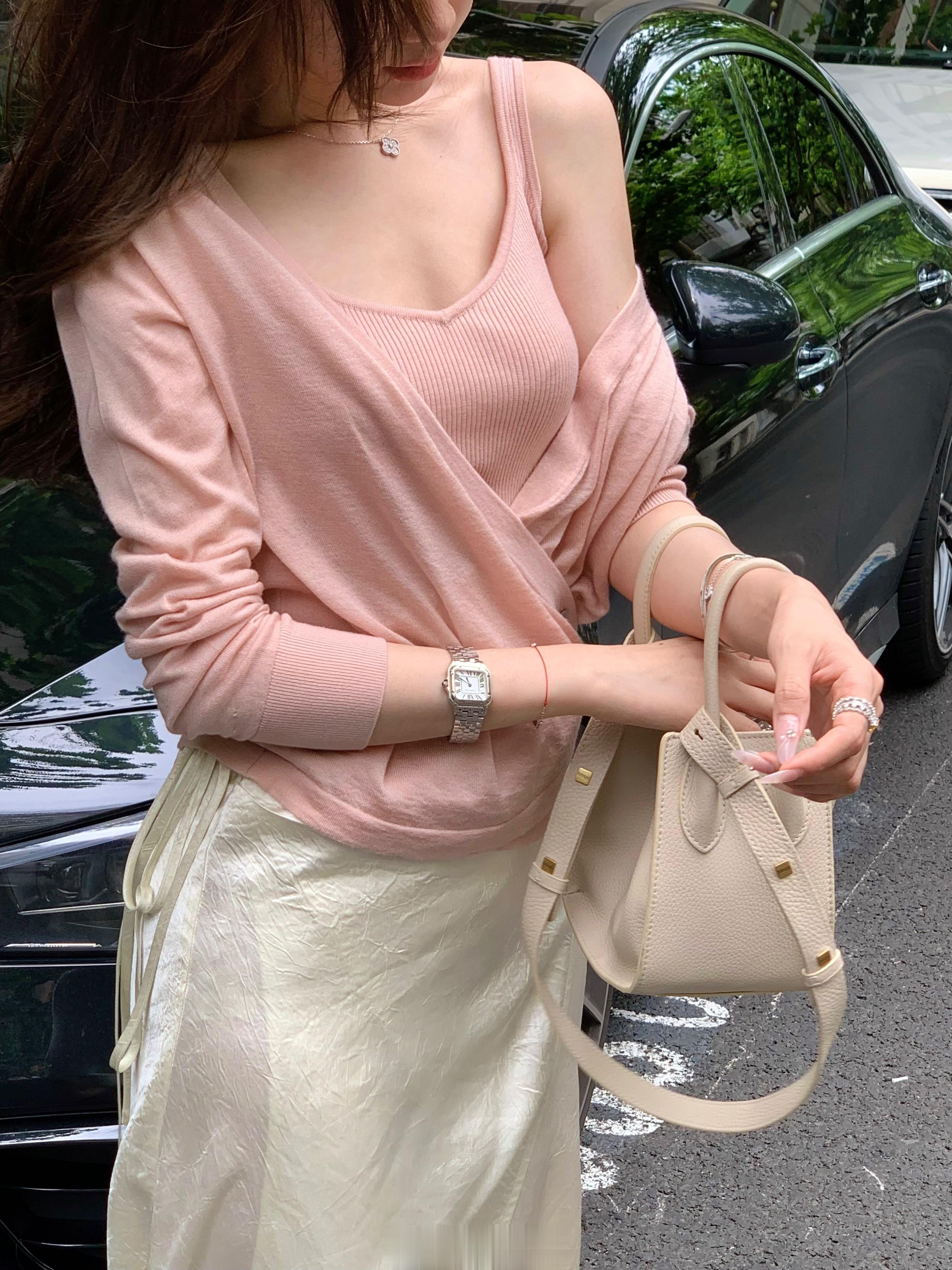我穿这身衣服跟你出去吃饭不丢人吧 👀 ​​​