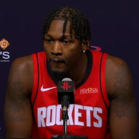 乌度卡说今天所有人都能打。那电风扇和伊森不错开用了？上一个背靠背咋回事？看起来之