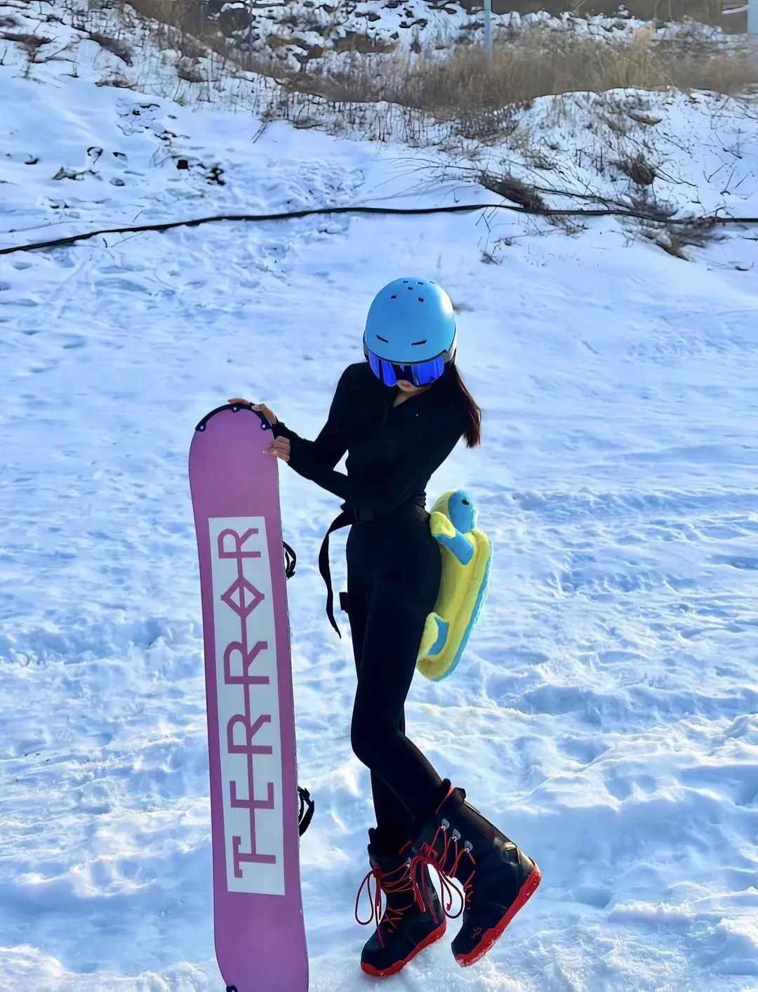 没人疼就去滑雪吧 滑完哪都疼🏂