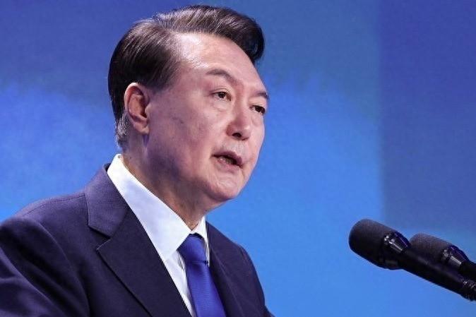 韩国执政党党首表示，有必要尽快停止尹锡悦执行总统职务

韩国政坛这两天可算是热闹