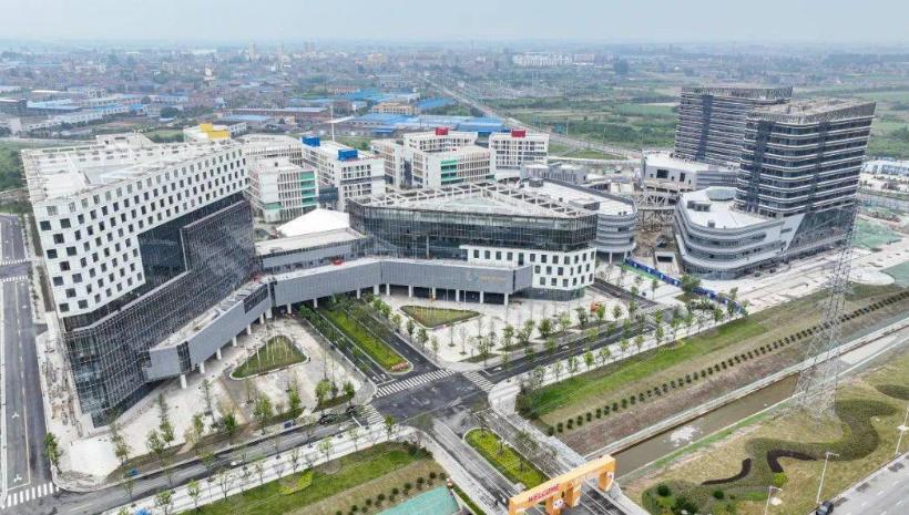 荆州岑河镇，一个小镇的针织产业，凭啥越做越火、享誉全国？
说出来你可能不信，全国