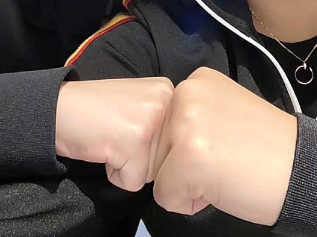 宝宝手好小哦🤜🏻 