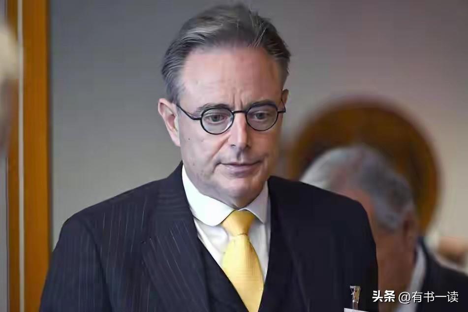 王毅的判断太准了！72小时，两副面孔！短短三天，欧洲就给咱们上了一堂生动的“外交