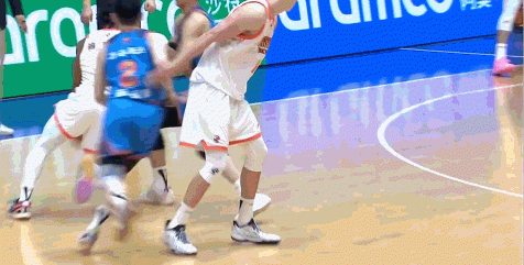 末节找到手感！庞峥麟18投8中砍25分5助攻带队取胜cba