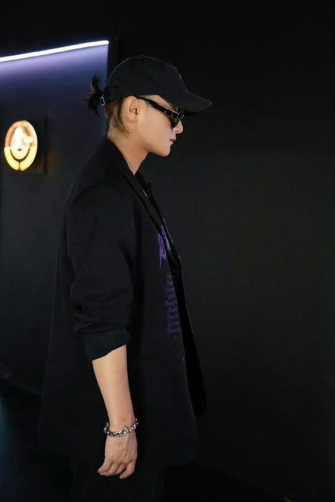 黄子韬聊天不用表情包也能看出情绪 黄子韬太会用文字带节奏了吧！不用表情包，光看他