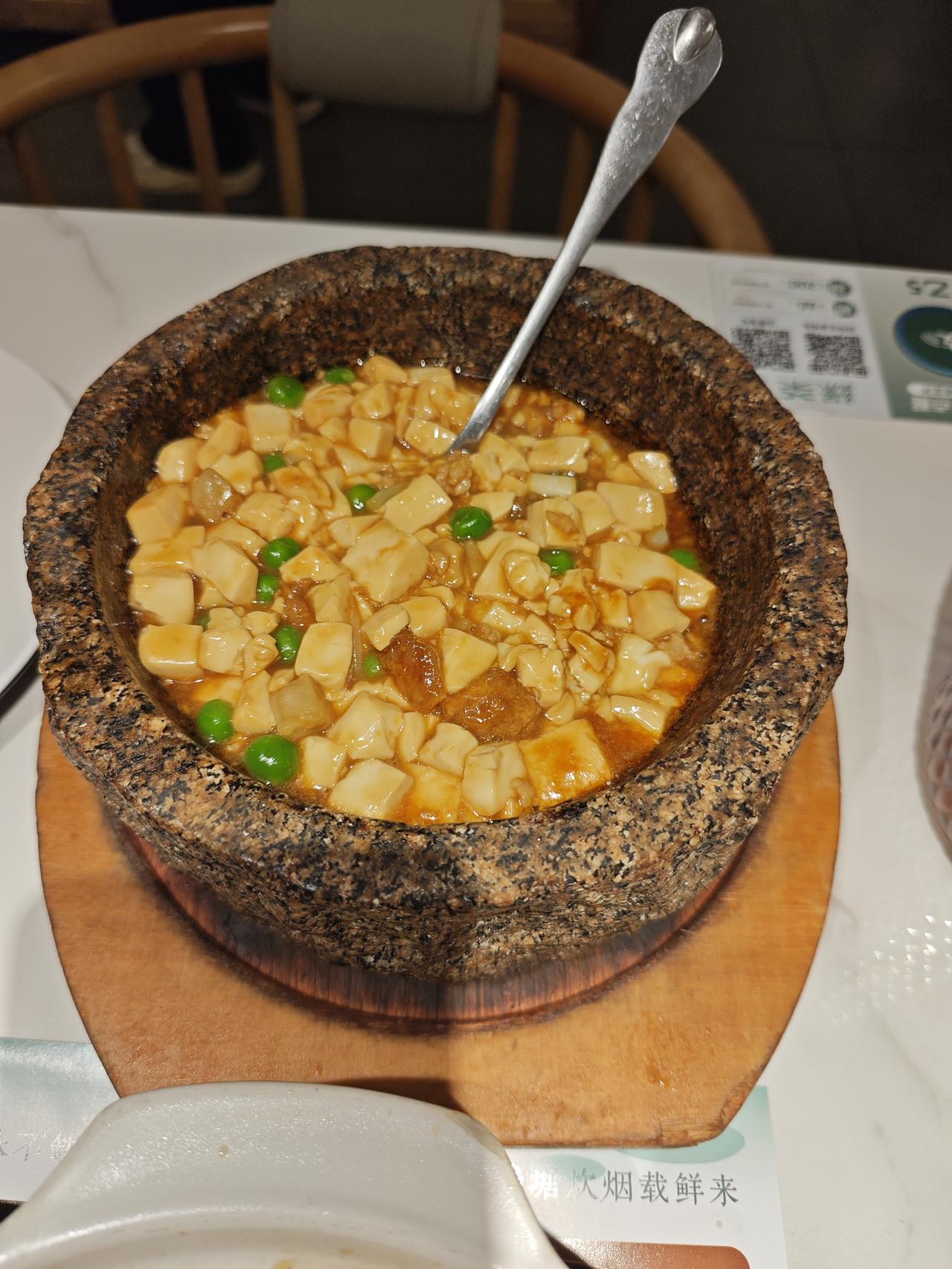 其实人还是在于心情，就算简单的饭菜也能吃的香甜可口。可如果心情烦闷就算是山珍海味