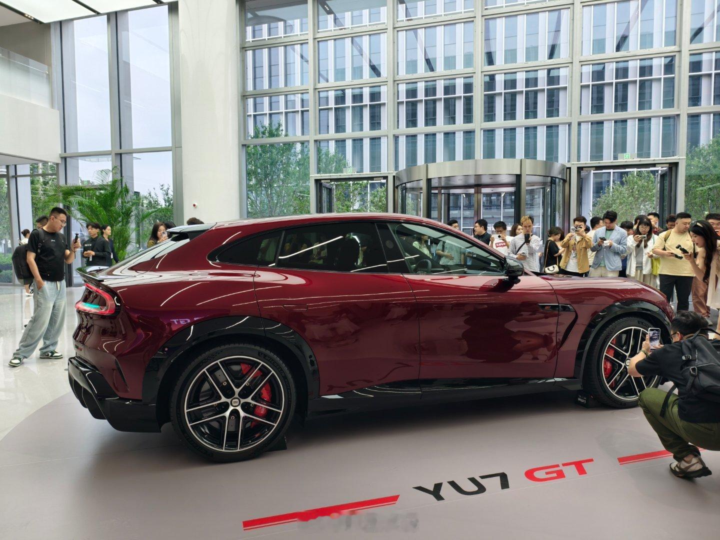 小米也是好起来了，山寨小米SU7之后，又出现了山寨小米YU7