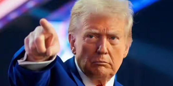 2月23日，特朗普发文炮轰美国最高法院：我们无能的最高法院，居然帮错了对象，办了