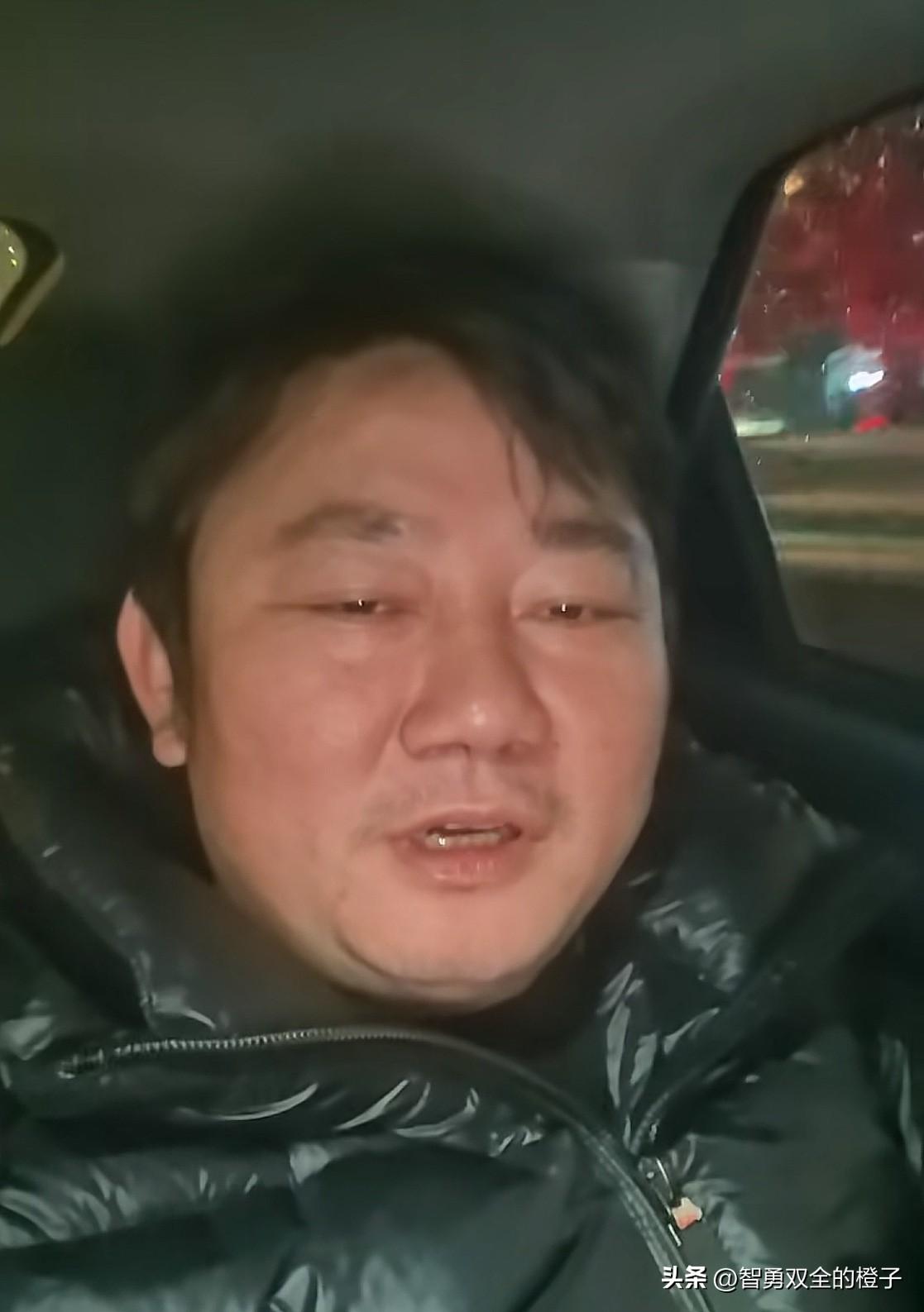 我发现！张雪这人只适合搞技术，做生意还是差一点！

有车迷去买820rr，张雪看