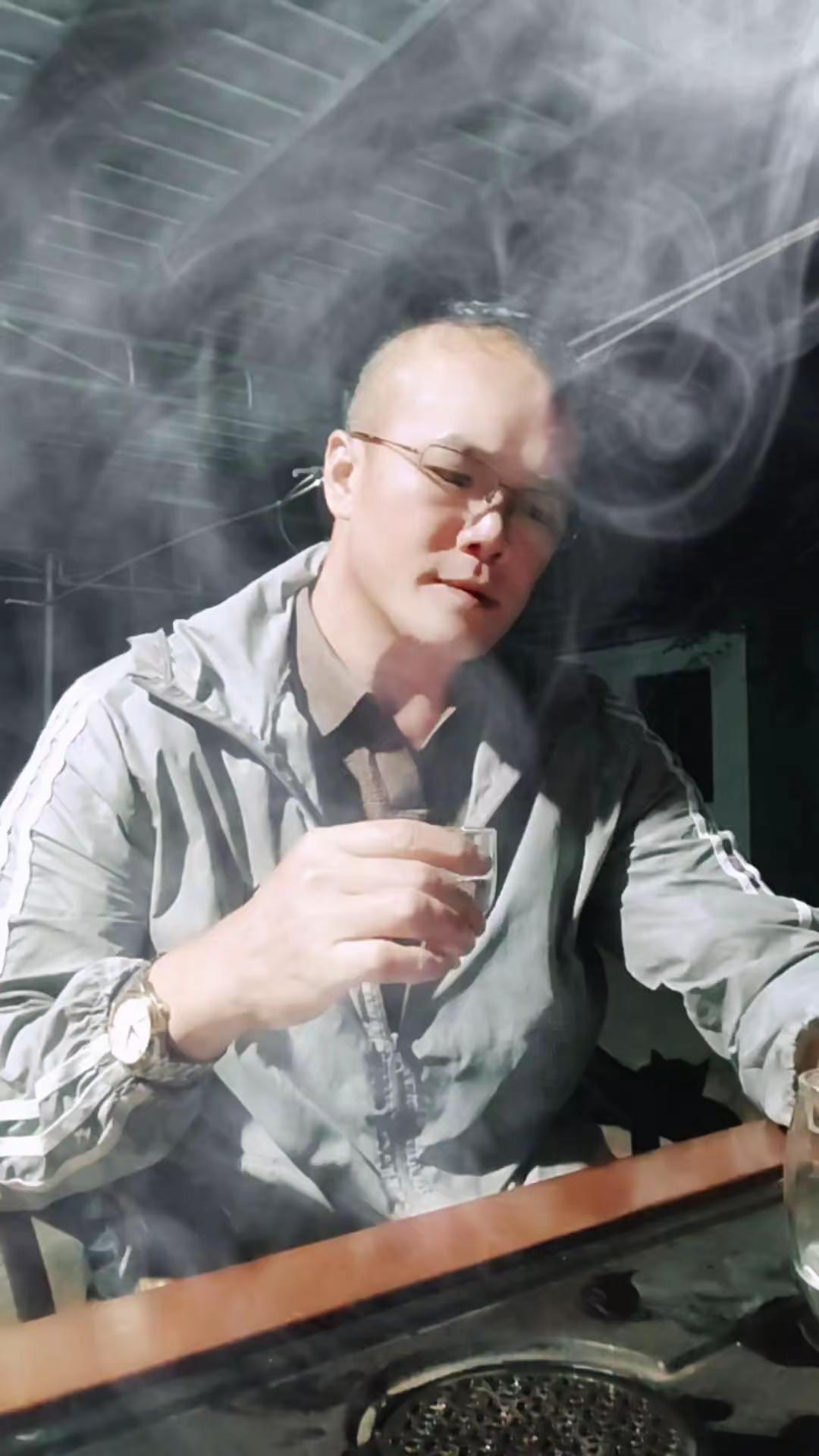 正当红日挂长空