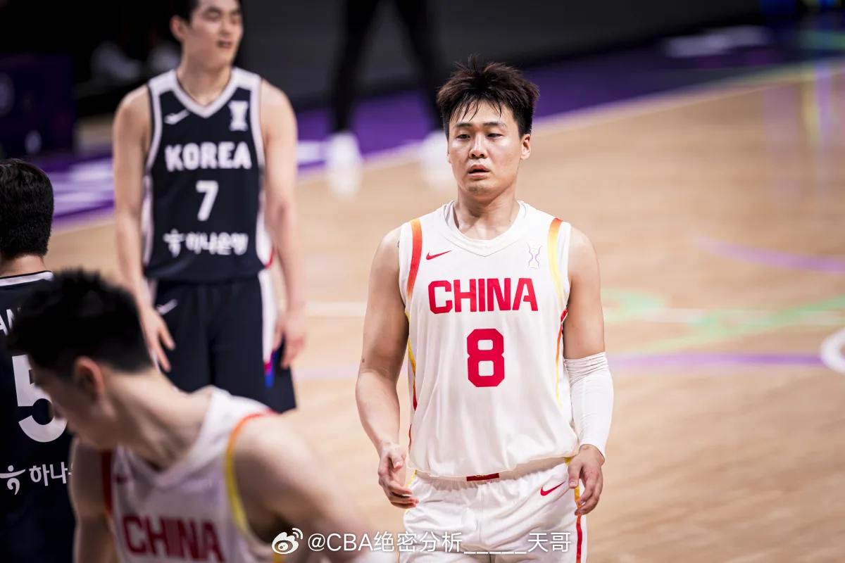 曾凡博已经重回中国男篮集训队，杨瀚森马上也要归队。快船官宣签下河村勇辉 压力给到