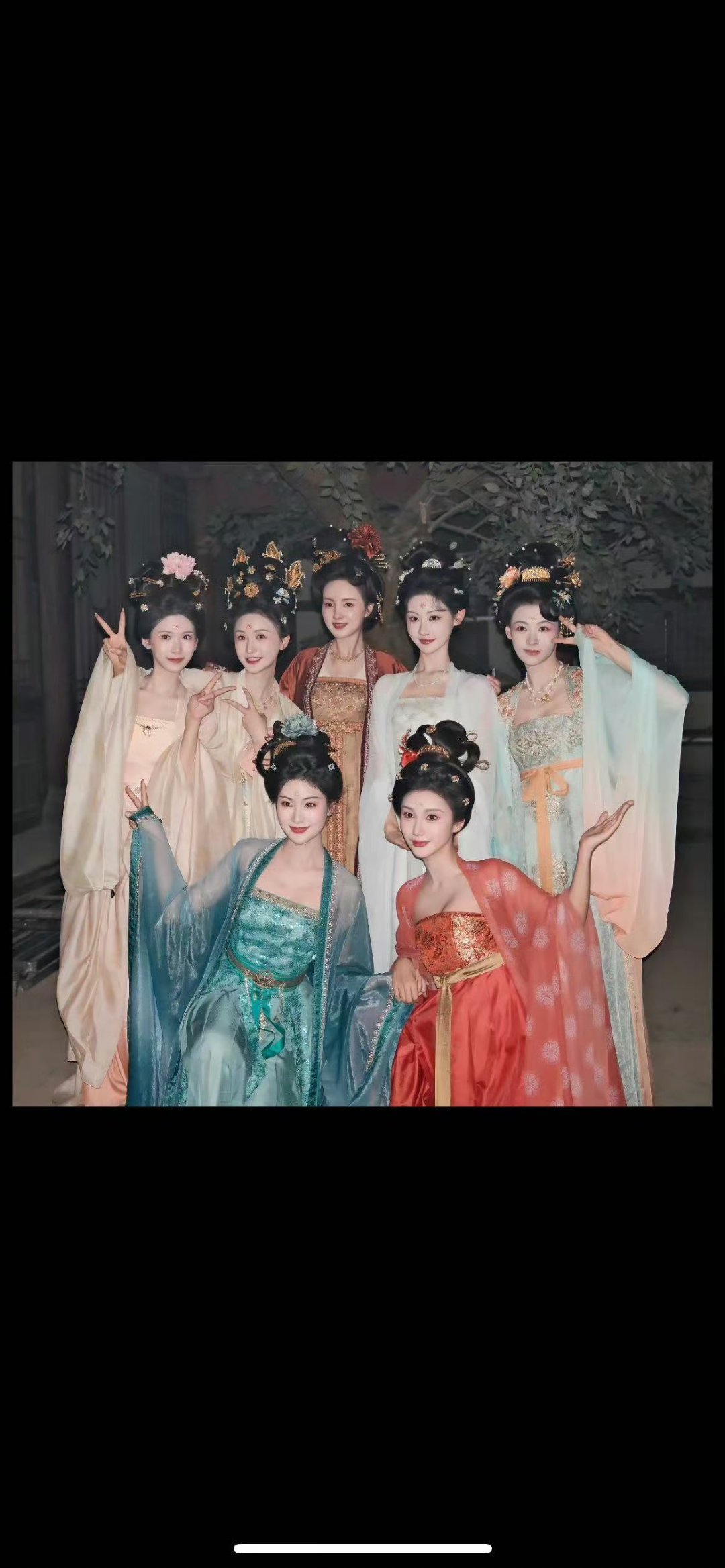 白鹿的剧从不艳压女配，百花齐放 ​​​
