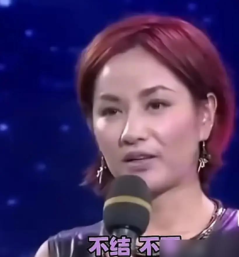 54岁的瞿颖，彻底不装了！陪跑张亚东11年，她一个转身，活成了全网女人羡慕的样子