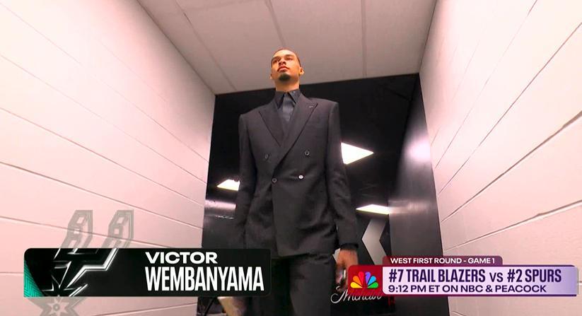 ▲季后赛首秀，看看能打成什么样 