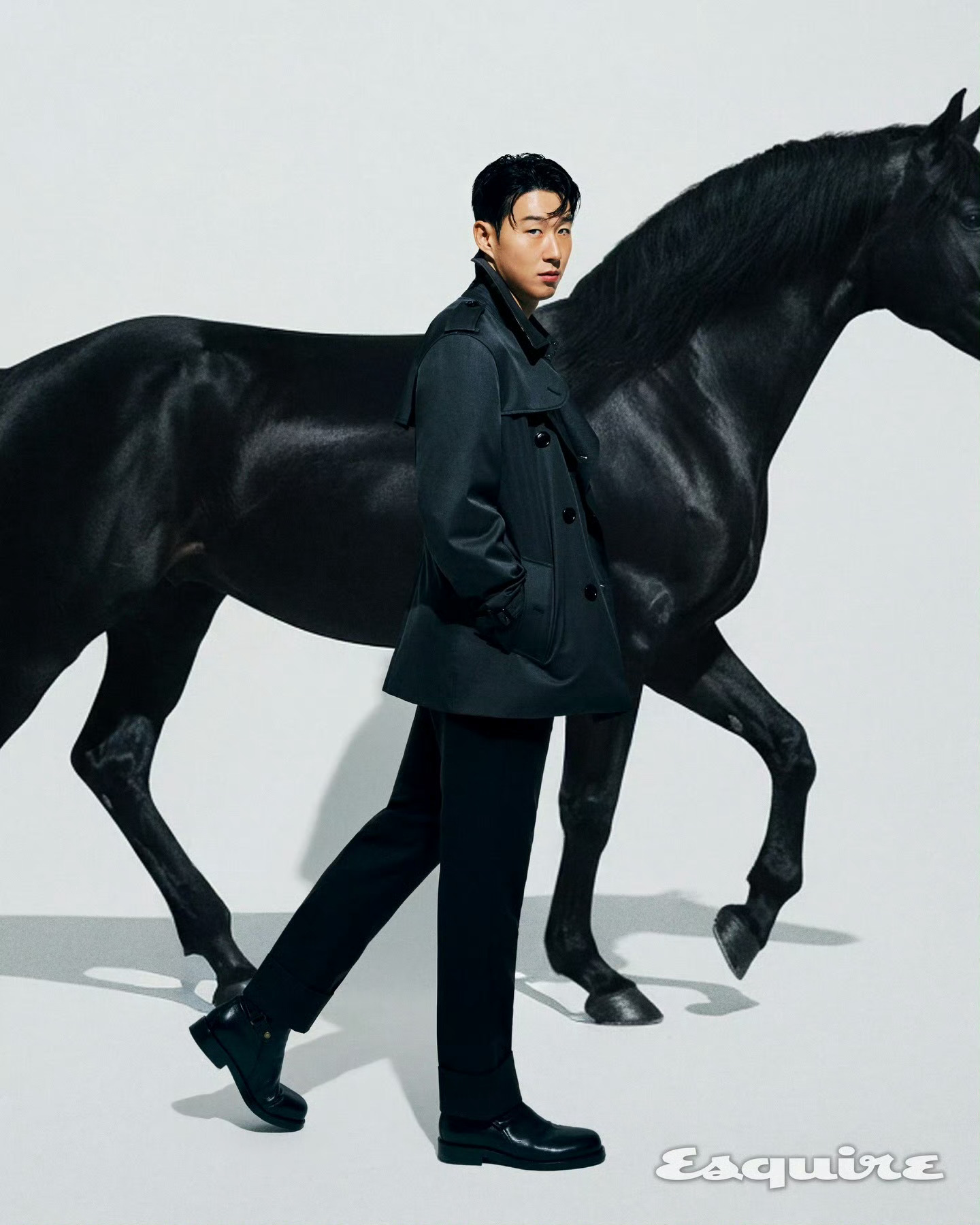 孙兴慜✖️Esquire Korea 三月电子刊封面大片 