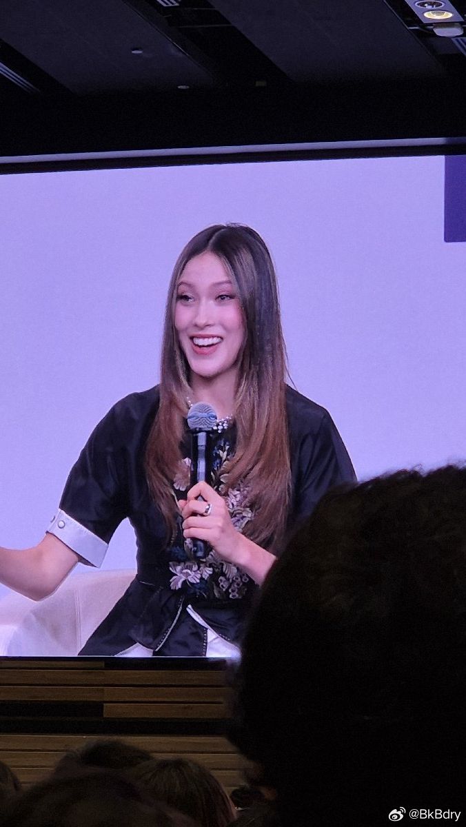 谷的luck 谷爱凌新加坡管理大学对谈活动，再来一段观众笔记：She said: