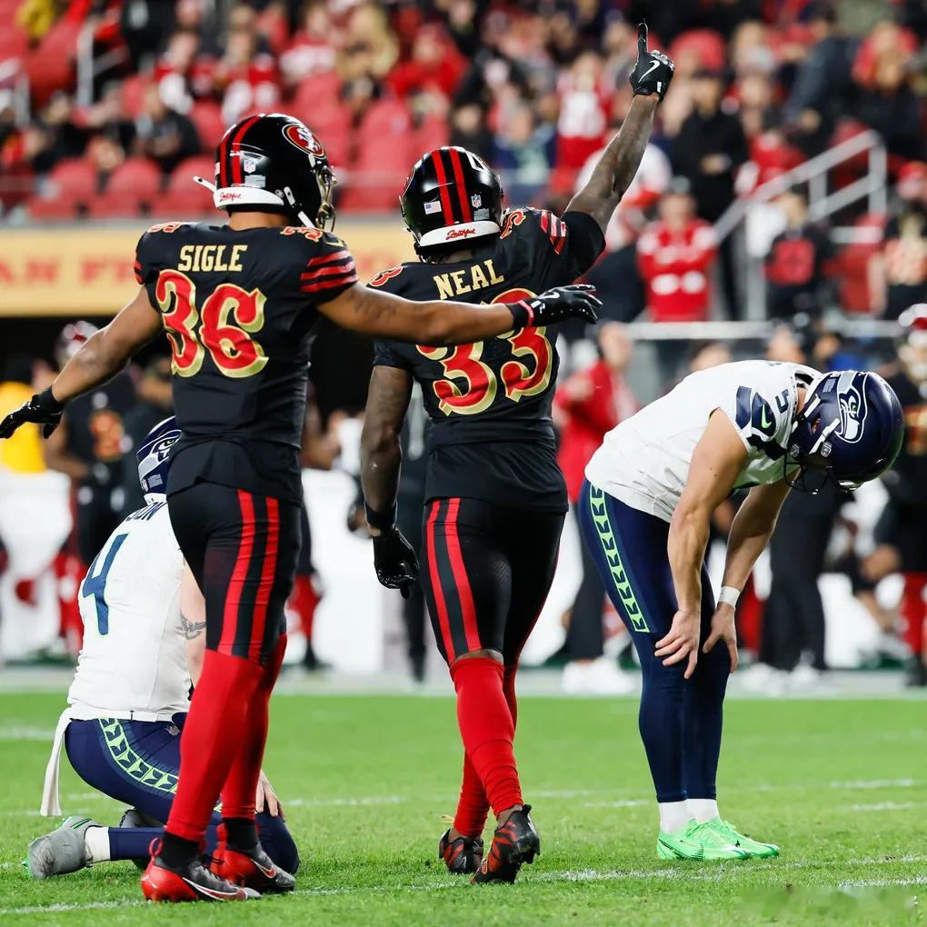 第18周海鹰13：3