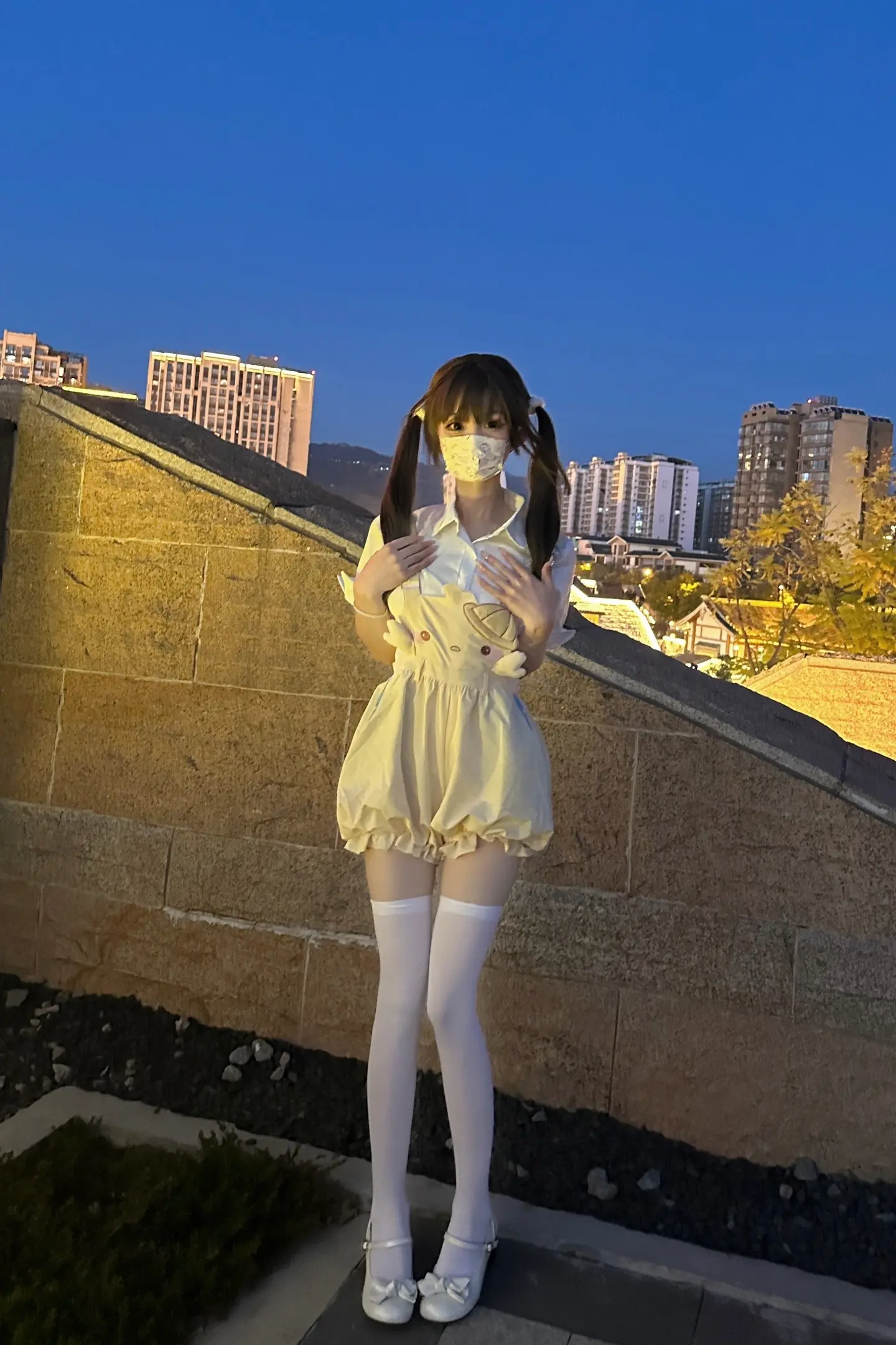 请和我约会 少萝
