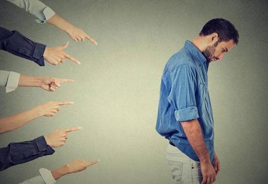 抑郁患者越来越多，医生提醒：宁可出门散散步，也别做这5件事

 
抑郁症，现代人
