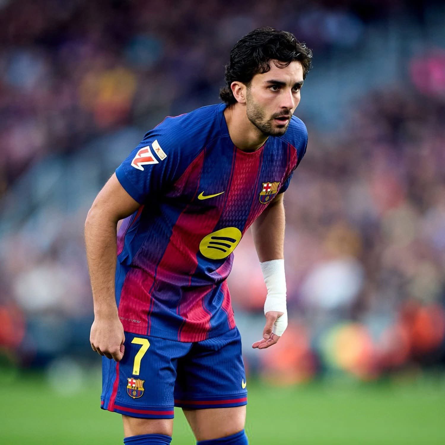 记者：“阿尔瓦雷斯是拉波尔塔的梦想目标，但一切都取决于球员的意愿。马德里竞技强烈