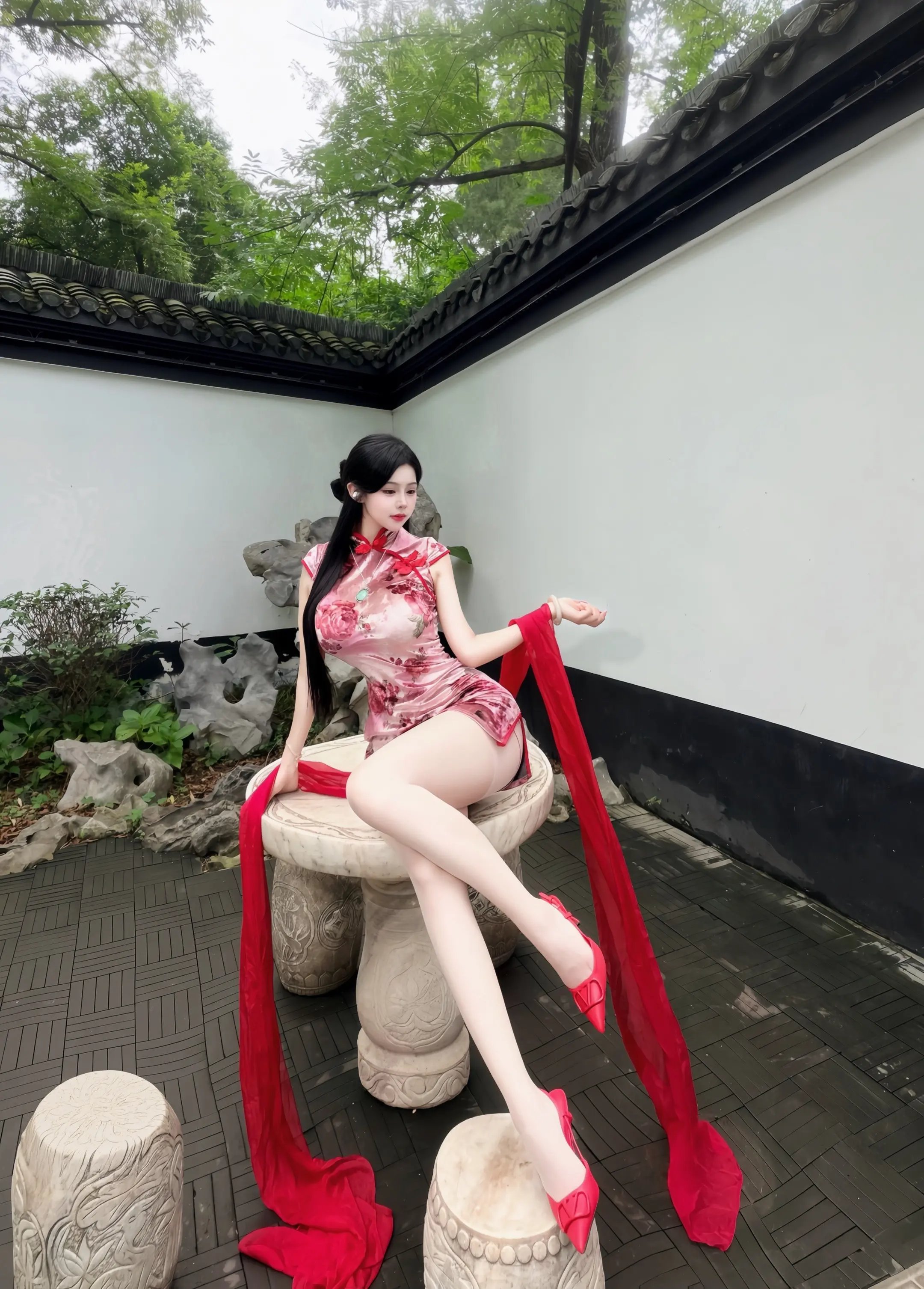红色和旗袍都适配我