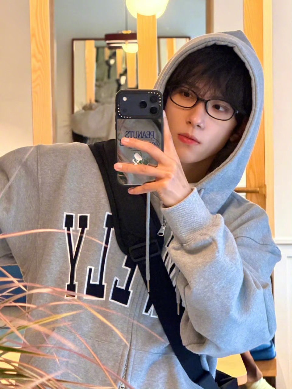 余承恩给人又想谈又想养的感觉 余游四时解锁新地图，这次是圣诞版的首尔，vlog看