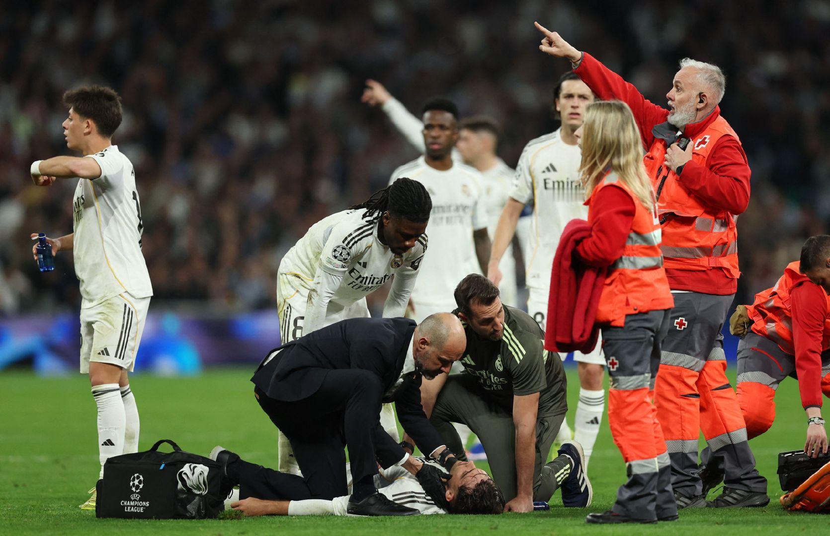 阿韦洛亚：“劳尔阿森西奥？好像是颈部受伤。看起来并不严重，希望只是虚惊一场。”皇