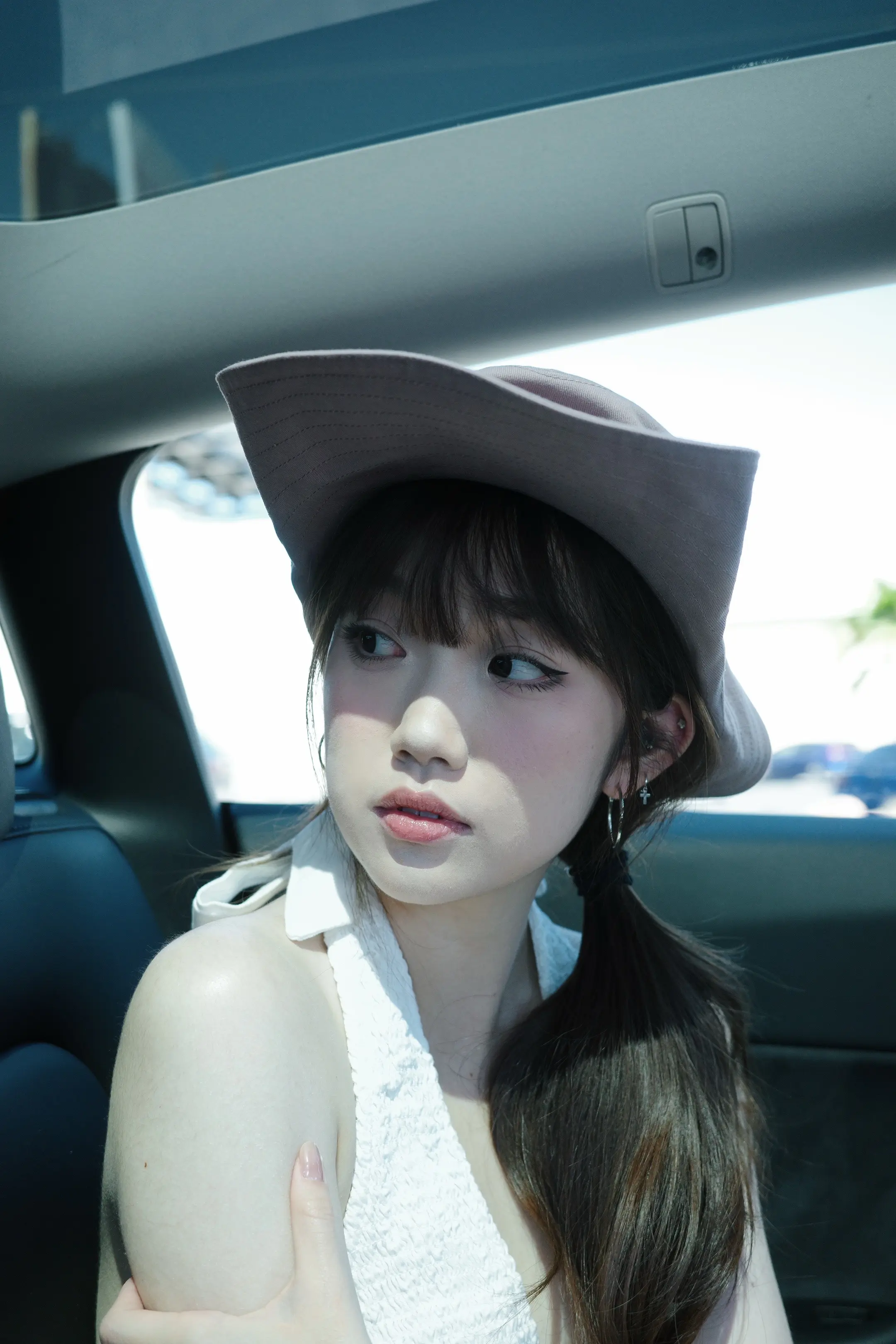 空气像青苹果 公车开满花朵