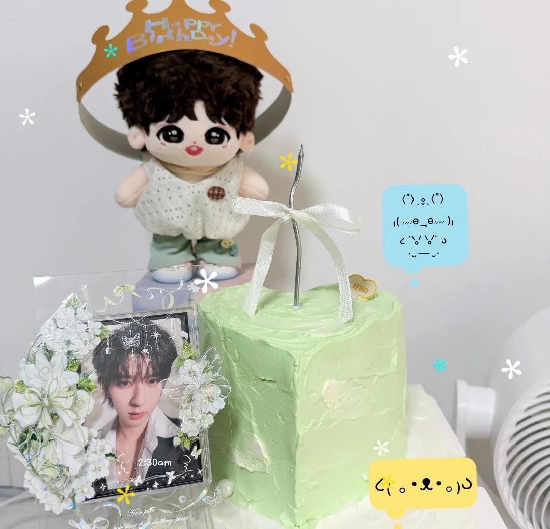 祝贺峻霖生日快乐🎉
苦命打工人明后天都上班，只能今天给宝宝过生日啦，希望贺天天