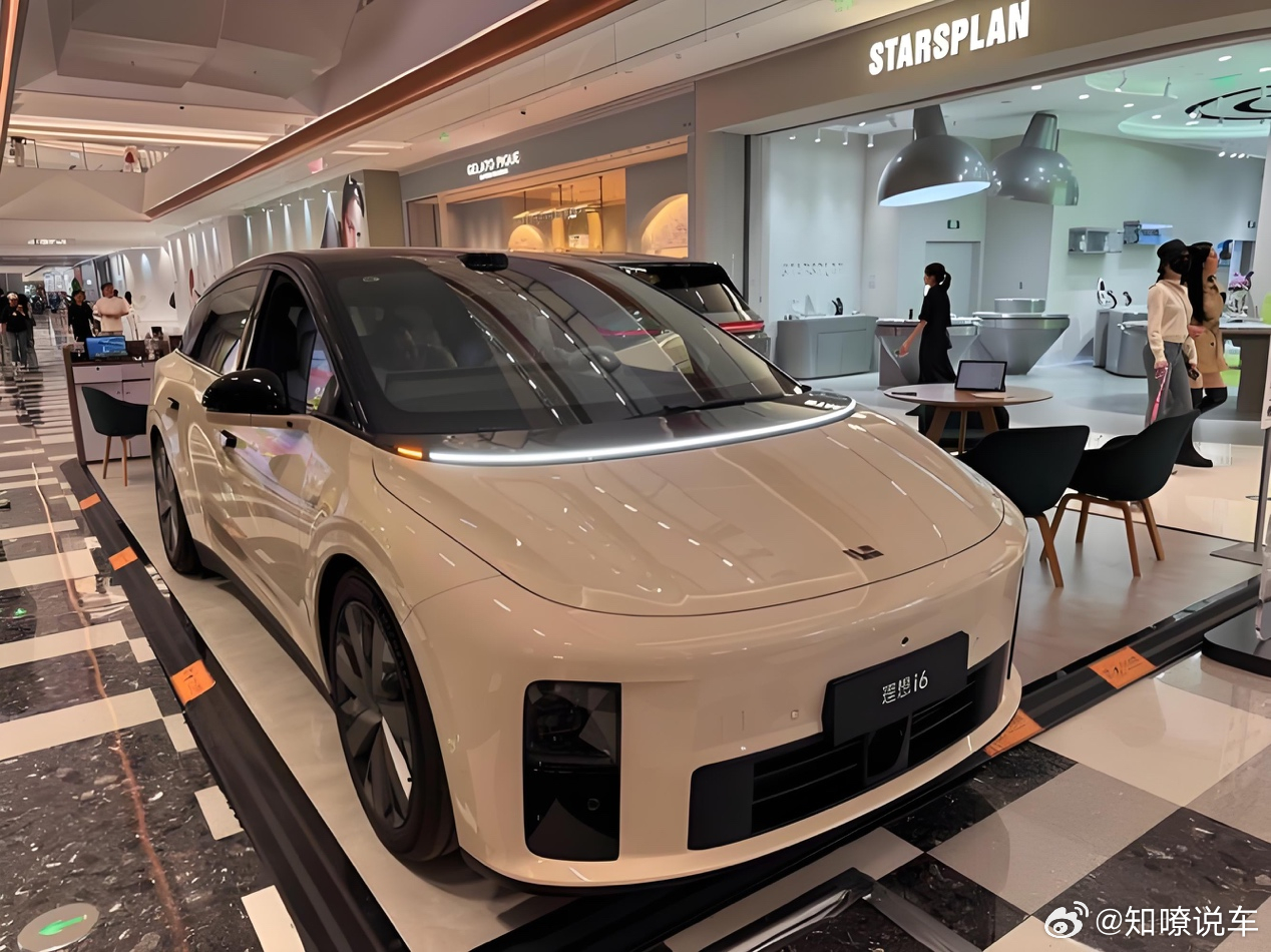 2026新能源品牌档次出炉，小鹏不如红旗，理想/特斯拉坐不住了汽车知名调查机构—