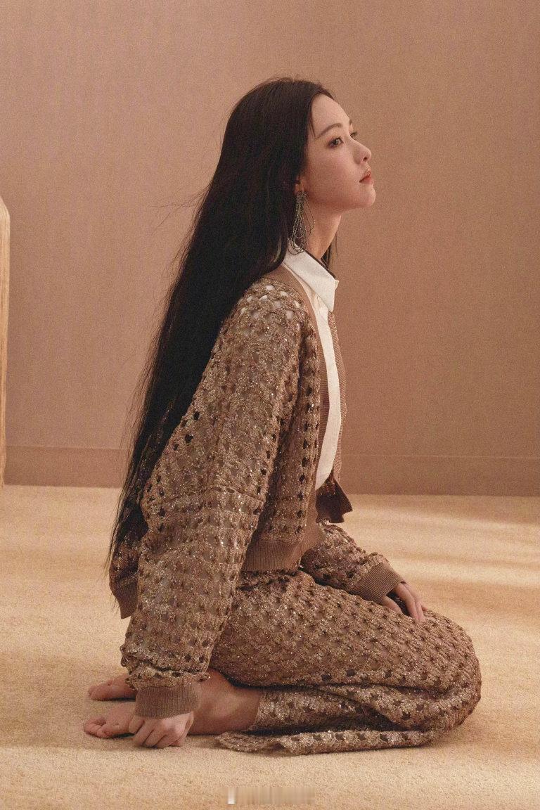 陈都灵 