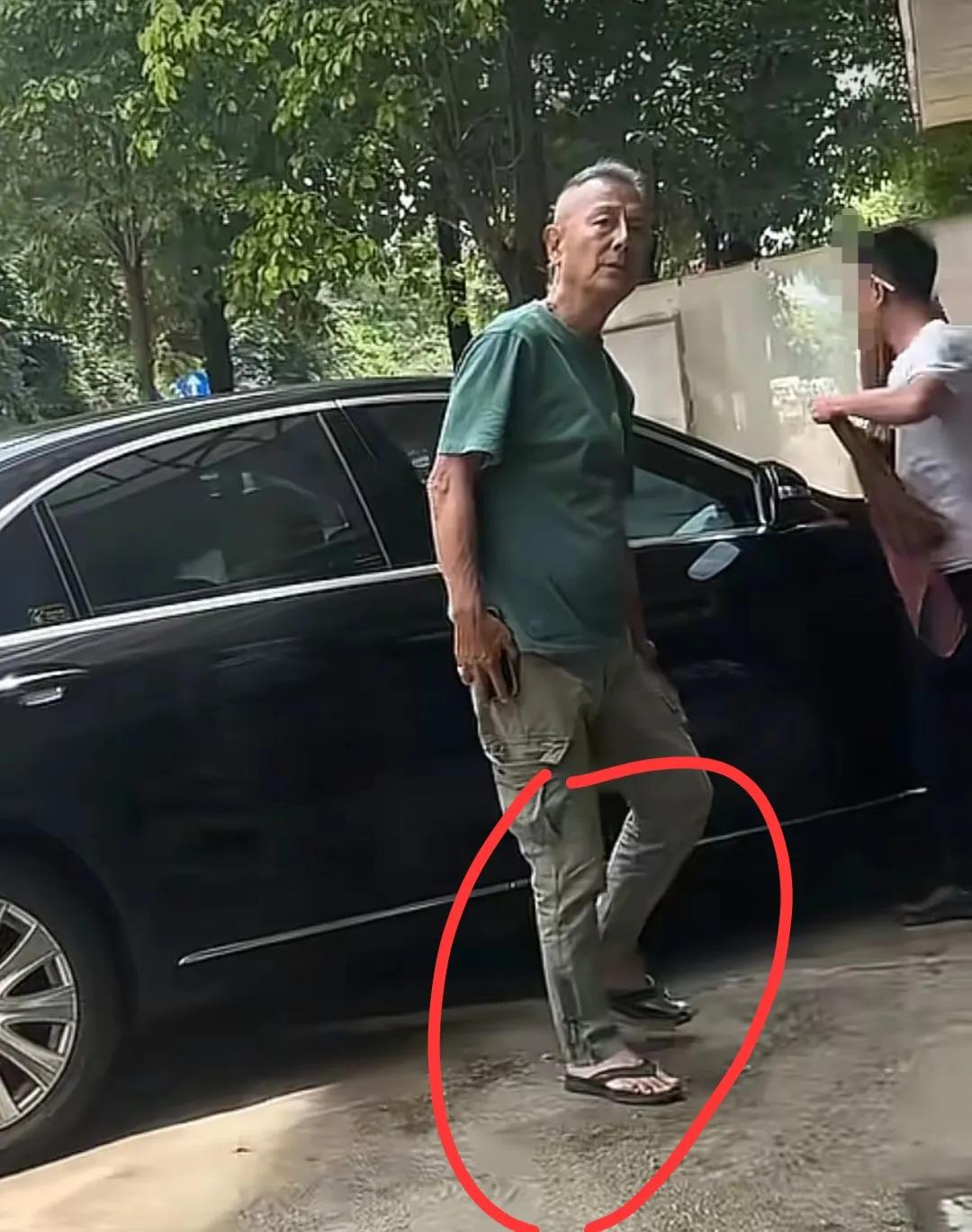 72岁“老戏骨”刘德凯罕见露面，没想到作为台湾男演员的他，竟然早已定居在了内地云