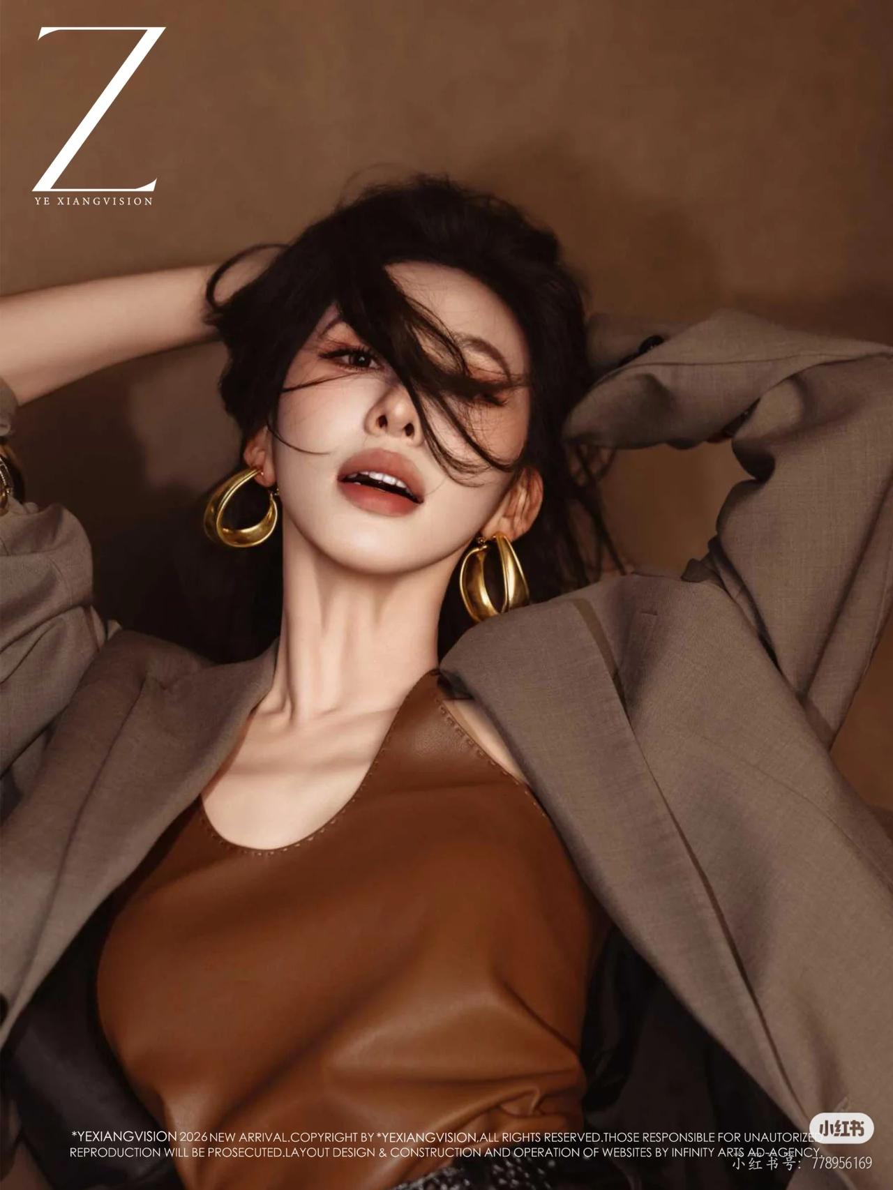 春日生活打卡季美女穿搭写真