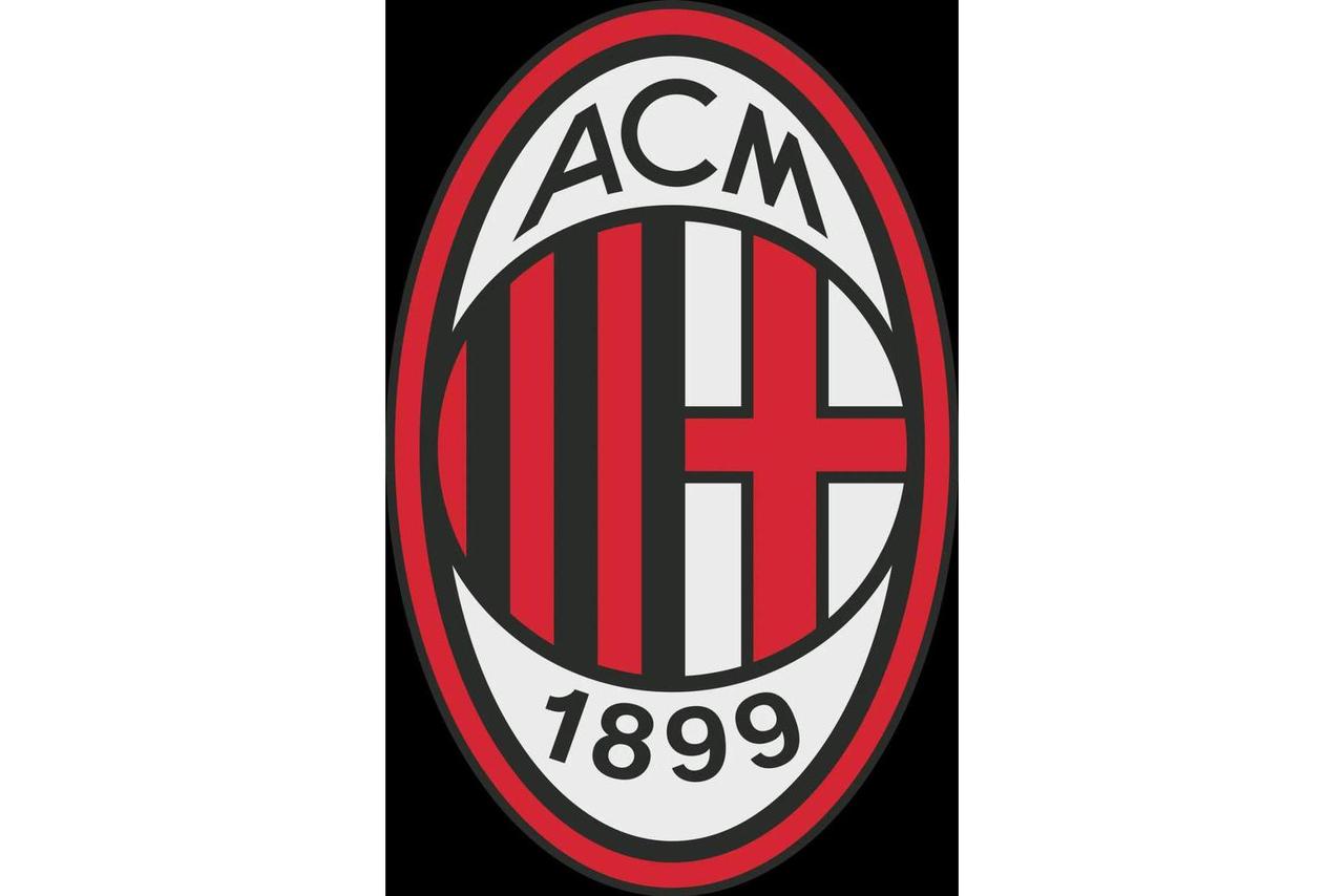 意甲三国杀，囧叔能否上演奇迹？
意甲战罢17轮，米兰、国米、那不勒斯上演三国鼎立