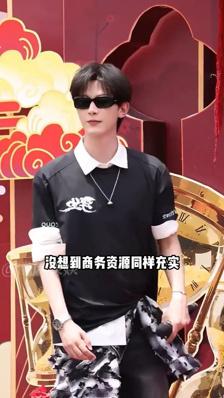 逐玉播出4个月后，各位演员竟迎来格局大洗牌。·先来看李卿，剧中凭借温润破碎的人设