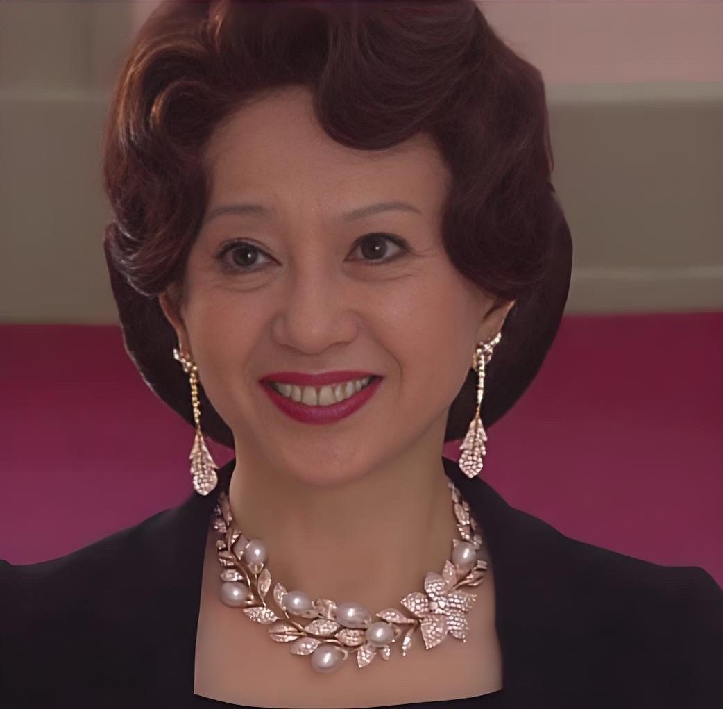 原来这剧当年用的是真珠宝原来日版的《流星花园》里面，道明寺的妈妈戴的全是真珠宝，