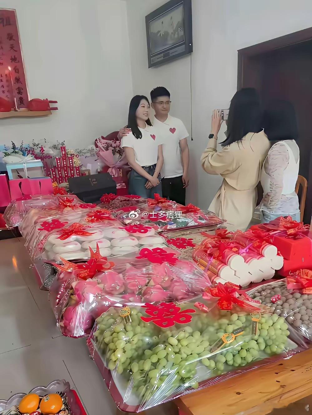 这应该是最奢侈的订婚了吧 ​​​
