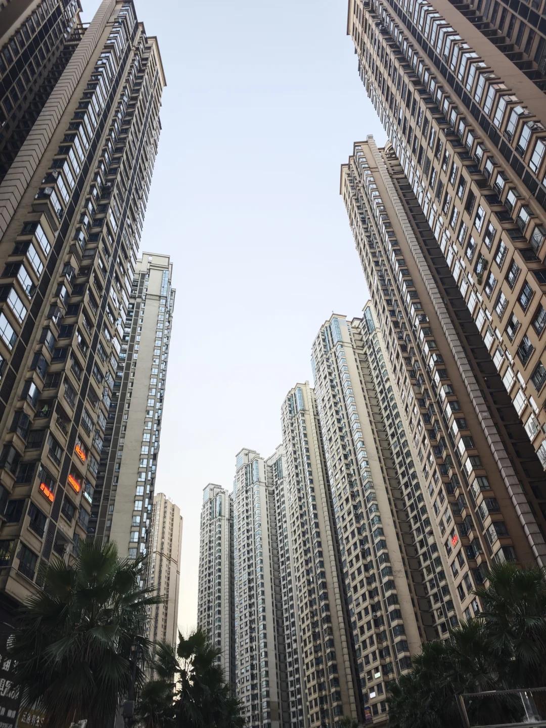房价（土地出让金）永远涨是建立在购 房是刚需的基础上，这个道理两千五百年前的宏观