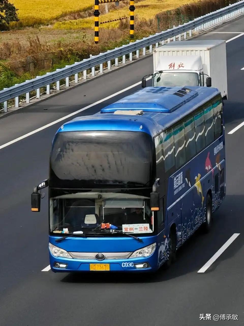 山东临沂兰陵县曾经的省际长途线路，不知还有多少在跑？
常州—兰陵
兰陵—杭州
苍