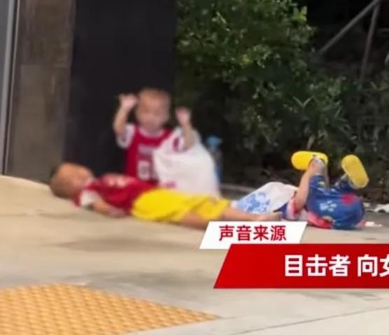 有时候不生也是一种善良！
深圳地铁口三个小孩引关注后，爸爸接受采访，透露孩子无人