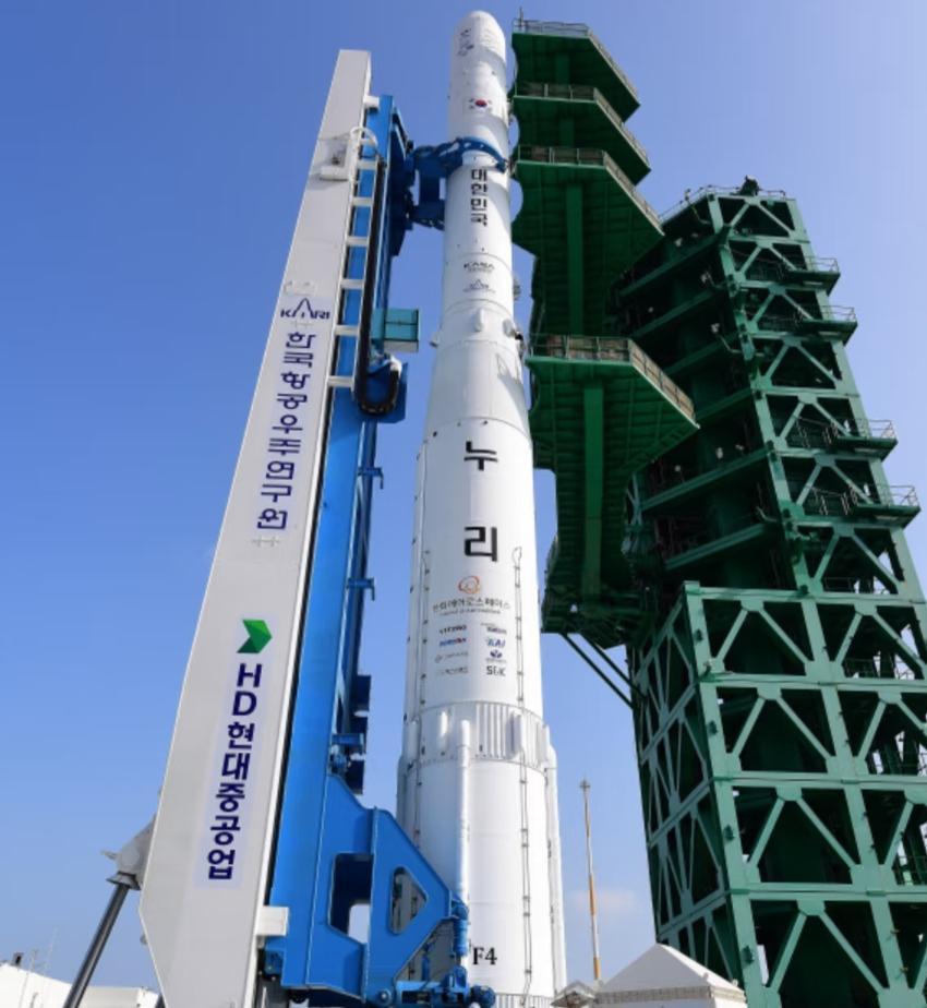 韩国商业火箭发射1分钟后起火！首个商业运载火箭任务失败，细节待披露
 
刚升空就