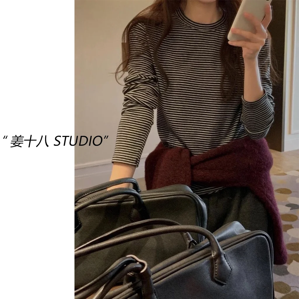 秋冬打底王炸选手‼️这件条纹T恤太顶了