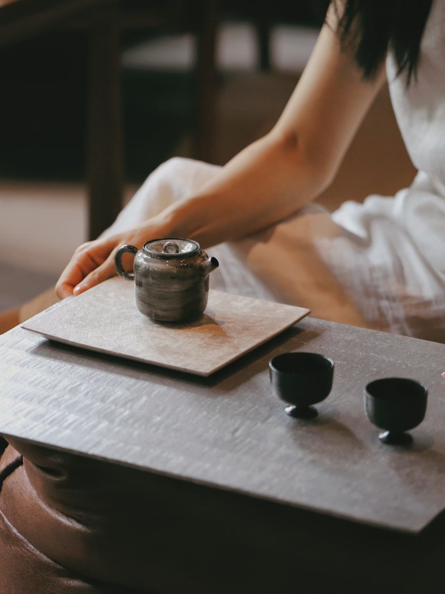 品茶赏器交友  会喝茶的人，更懂得长期主义喝茶最让人动容的道理，是厚积薄发，是静