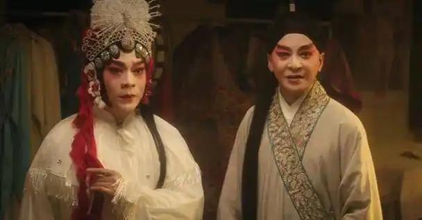 这部剧拍得太好了，强烈建议以后多拍这样的电视剧。

《主角》里，以为花彩香和胡三